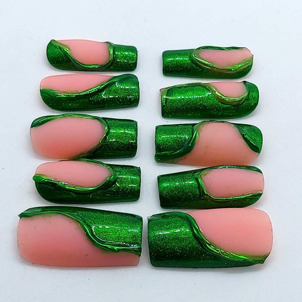 Green Clover Trendy Nails